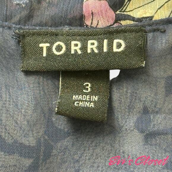 Torrid Navy Silver Pink Chiffon Plus Sz 3/ 22 Cold Shoulder Short Sleeve Top - Picture 13 of 16